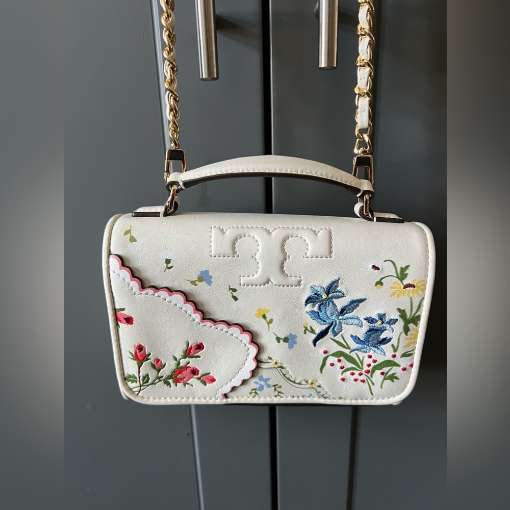 NEW NEVER WORN - TORY BURCH Savannah Bag - Shoulder strap and handle